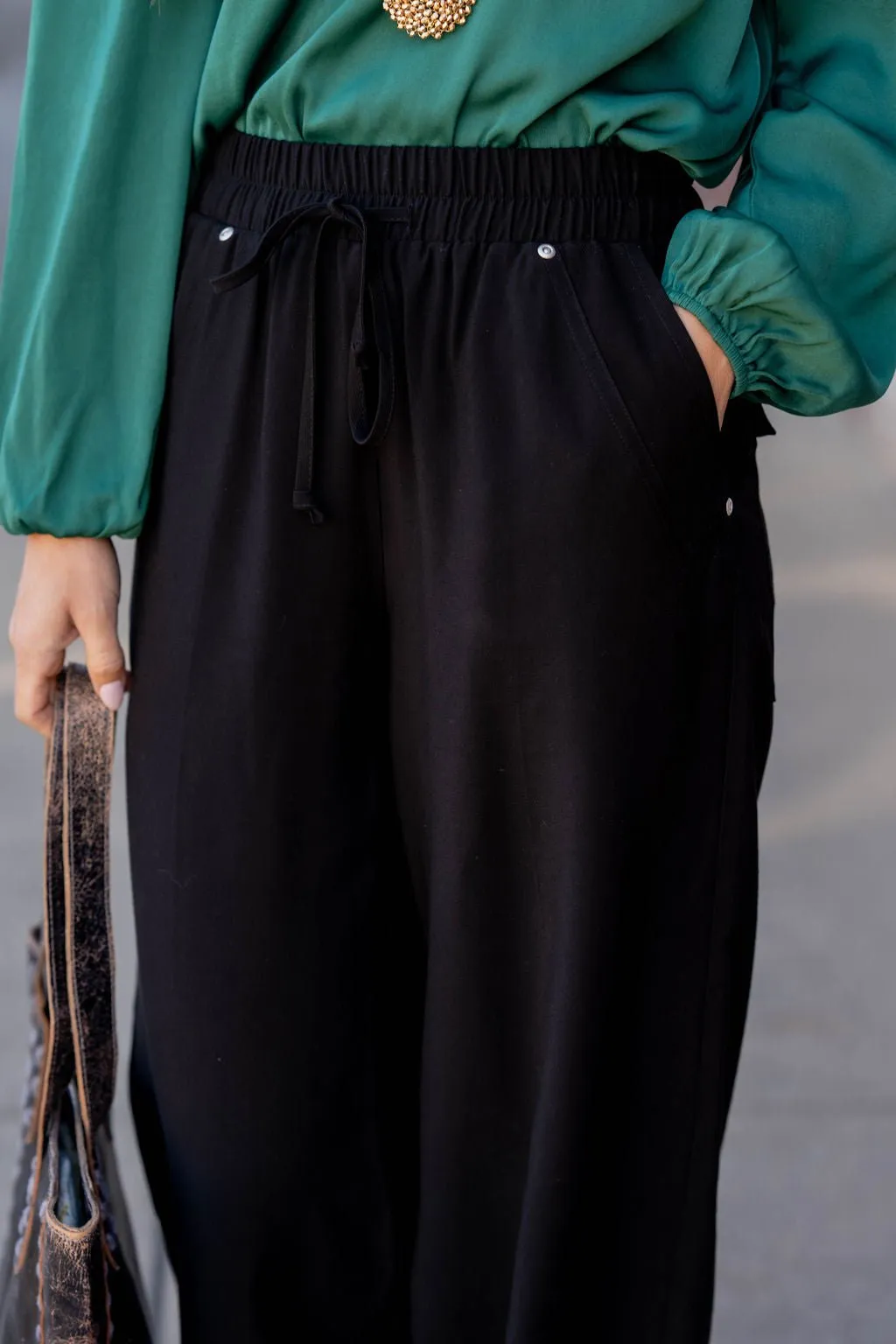 Classy Relaxed Large Pocket Pants