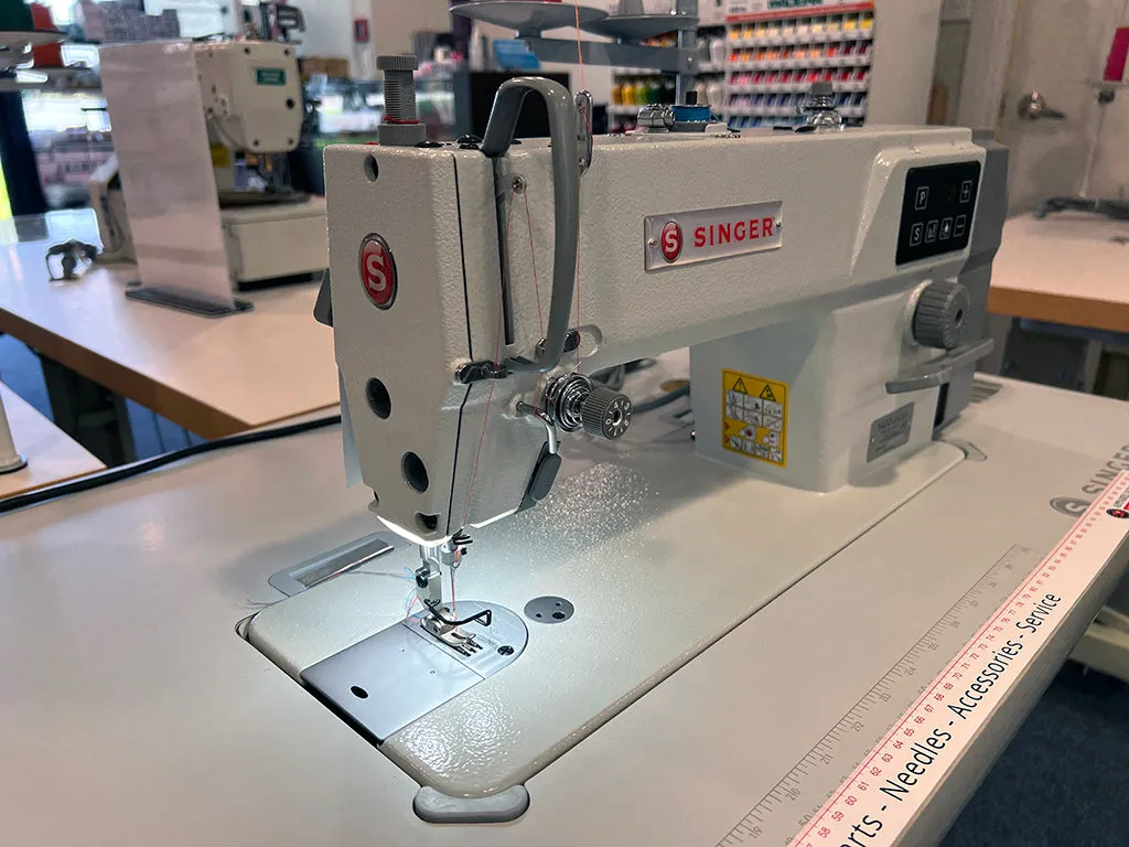 Singer Industrial Plain Sewing Machine